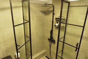 Sani Deluxe Suite Home