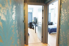 Sani Deluxe Suite Home