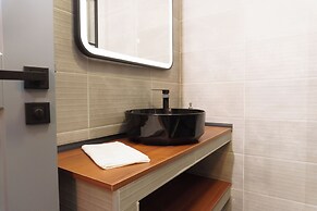 Sani Deluxe Suite Home