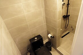 Sani Deluxe Suite Home