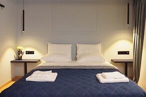 Sani Deluxe Suite Home