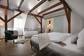 Kaiserstein Palace Apartments