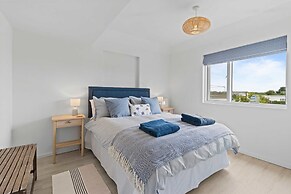 Seashells-stylish Coastal Living