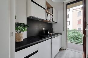 Delightful studios near Parco Tre Torri