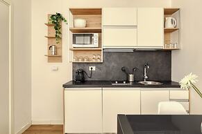 Delightful studios near Parco Tre Torri