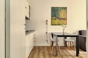 Delightful studios near Parco Tre Torri