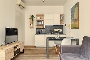Delightful studios near Parco Tre Torri