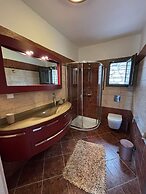 Smaragdine Blue Villa
