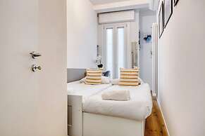 Elegant apartments in Isola district