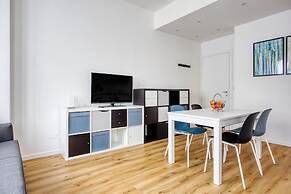 Elegant apartments in Isola district