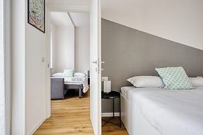 Elegant apartments in Isola district