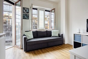 Elegant apartments in Isola district