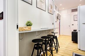 Elegant apartments in Isola district