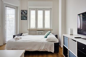 Elegant apartments in Isola district