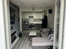 Private 1 Bedroom Apartment - Edinburgh - Sleeps 2