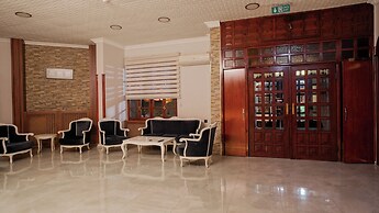 Uz Hotel Premium