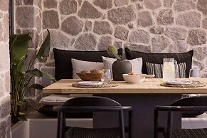 Kemelia Suites