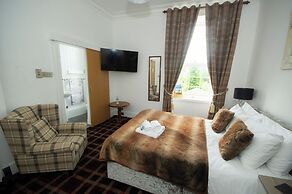Haughton Arms Hotel