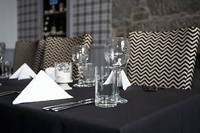 Haughton Arms Hotel
