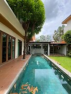 Serava Pet-Friendly Pool Villa Huahin