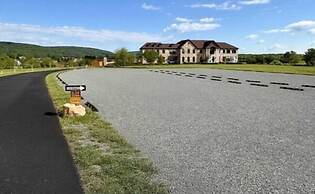 The Inn at Grass Roots Hill