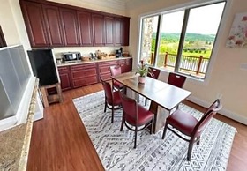 The Inn at Grass Roots Hill