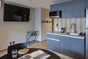 Colony Residences & Suites