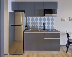 Colony Residences & Suites