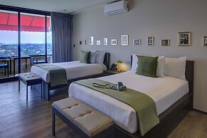 Colony Residences & Suites