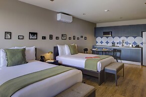 Colony Residences & Suites