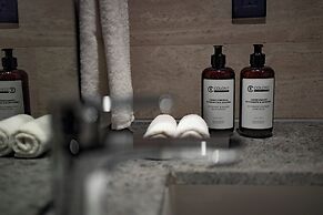 Colony Residences & Suites