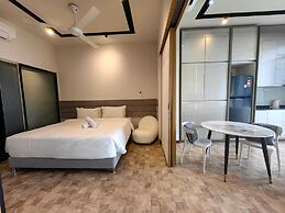 Expressionz Suites KL