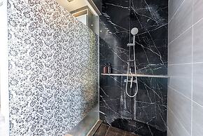 Expressionz Suites KL