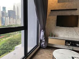 Expressionz Suites KL