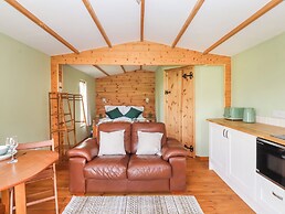Oak Tree Lodge