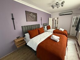 Cenova Suite Hotel
