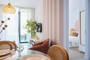 Lunette Artful 1-BR Apartment in Larnaca