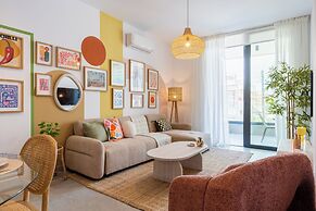 Lunette Artful 1-BR Apartment in Larnaca