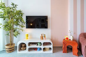 Lunette Artful 1-BR Apartment in Larnaca