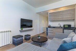 RedRock Faqra - Mountain Getaway Residences W Pool & Balconies
