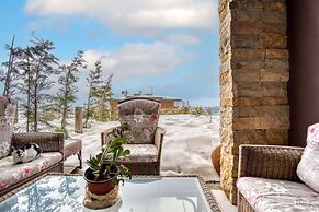 RedRock Faqra - Mountain Getaway Residences W Pool & Balconies