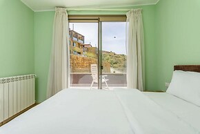RedRock Faqra - Mountain Getaway Residences W Pool & Balconies