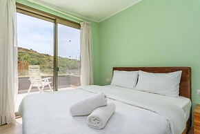 RedRock Faqra - Mountain Getaway Residences W Pool & Balconies