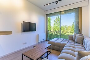 RedRock Faqra - Mountain Getaway Residences W Pool & Balconies
