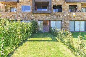 RedRock Faqra - Mountain Getaway Residences W Pool & Balconies