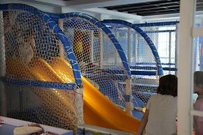 Seven Seas Cote d'Azur  with Pool& Gym