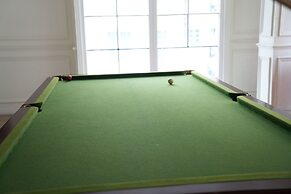 Seven Seas Cote d'Azur  with Pool& Gym