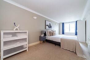 Modern Dalston Apartment