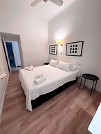 Calma House