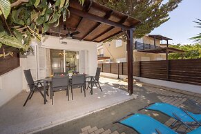Larnaca Oneiro Seaside Villa